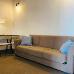 Rustic Retreat In Town *